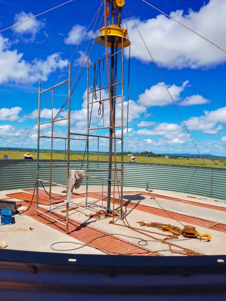 Montagem de reservatório industrial